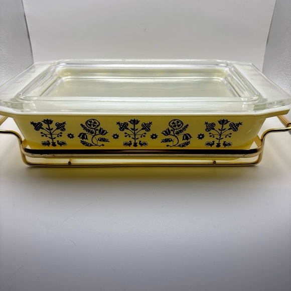 Pyrex Other - Pyrex promotional Needlepoint Embroidery Design